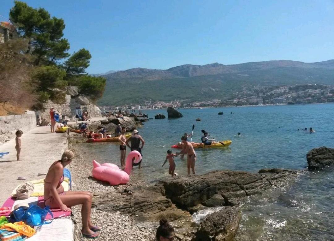 Apartment Tropic Stobrec Split Eksteriør billede